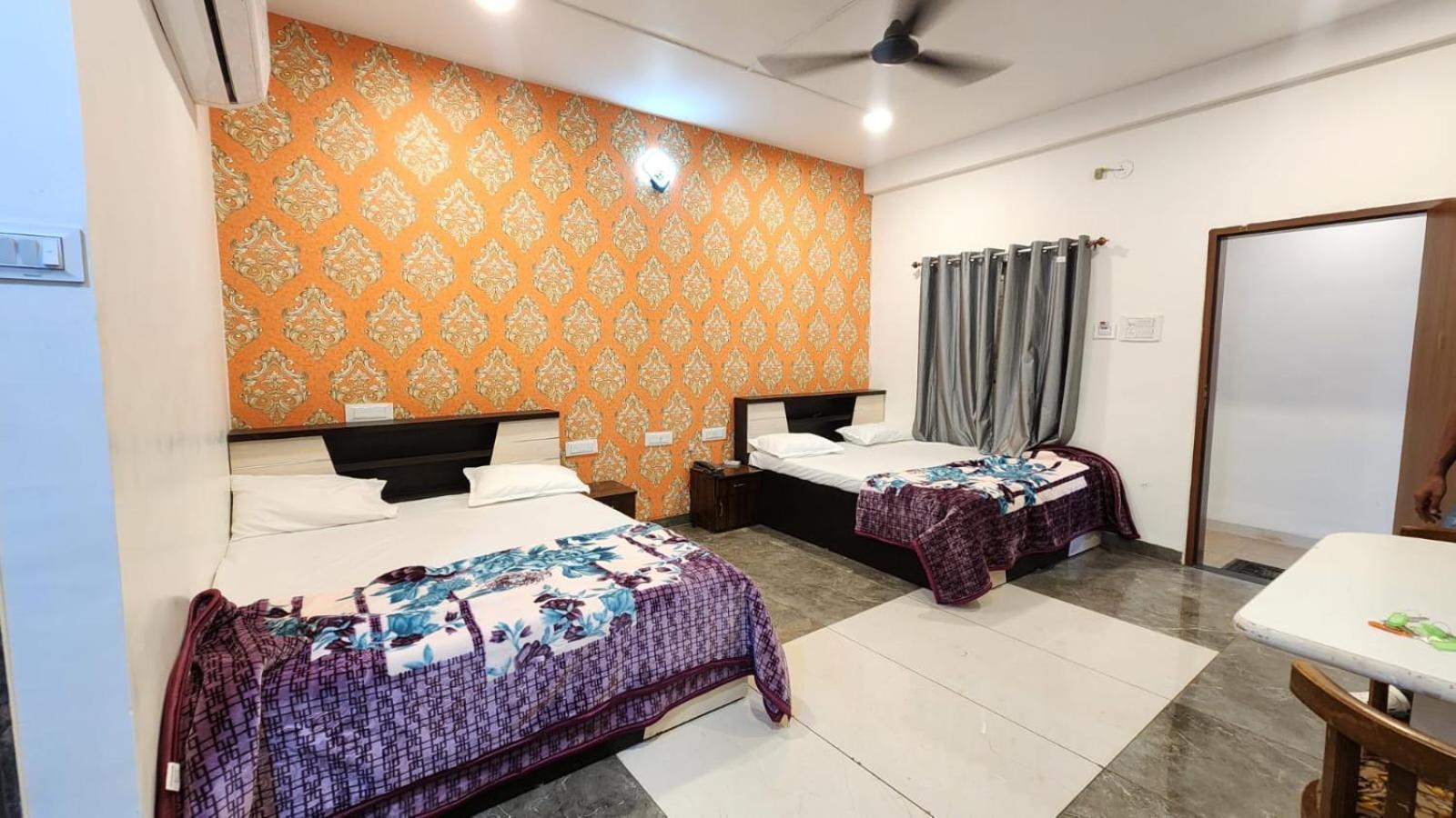 Bombay Darbar Hotel Simrol Exterior photo